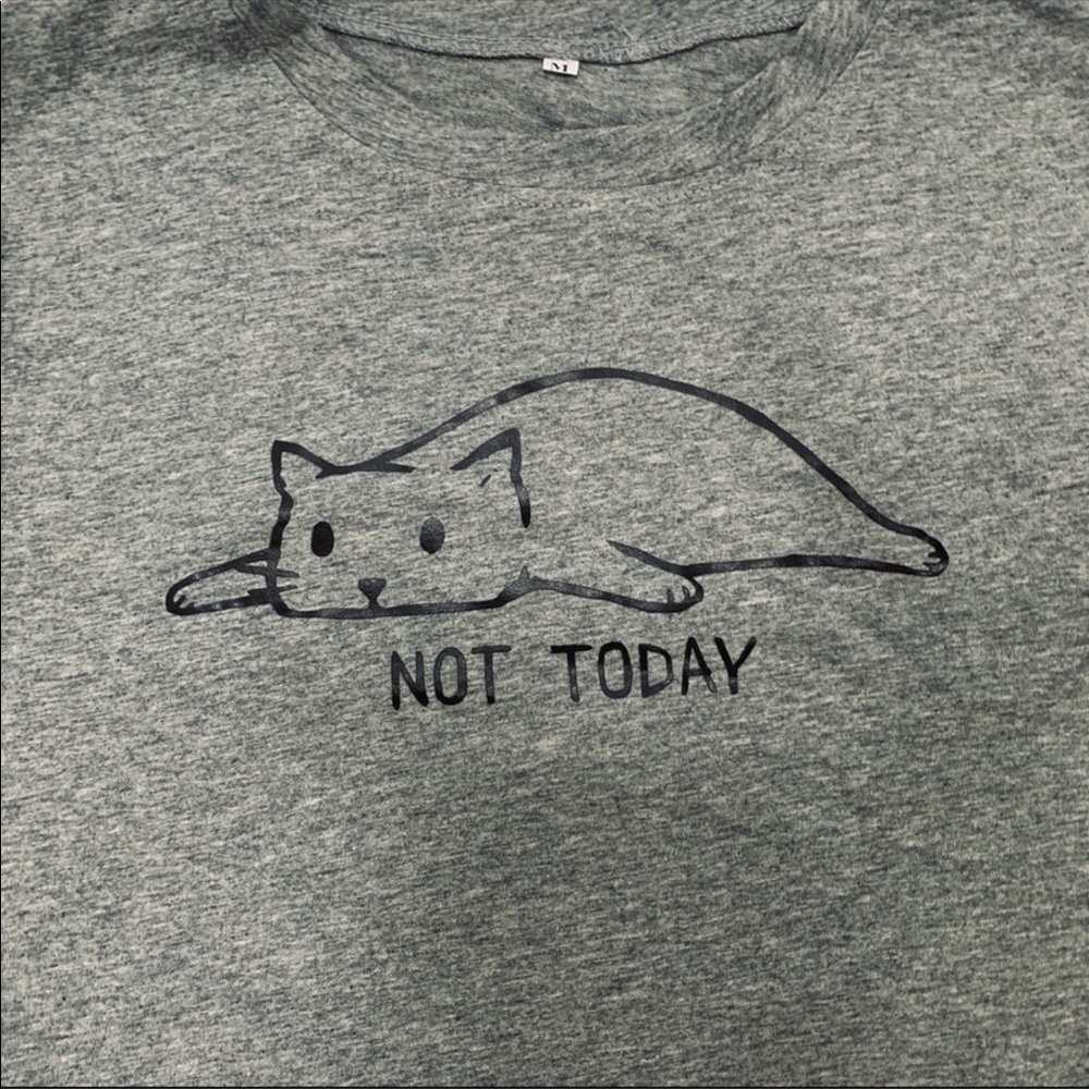 Cartoon Cat Graphic Tee - Picture 4 of 7